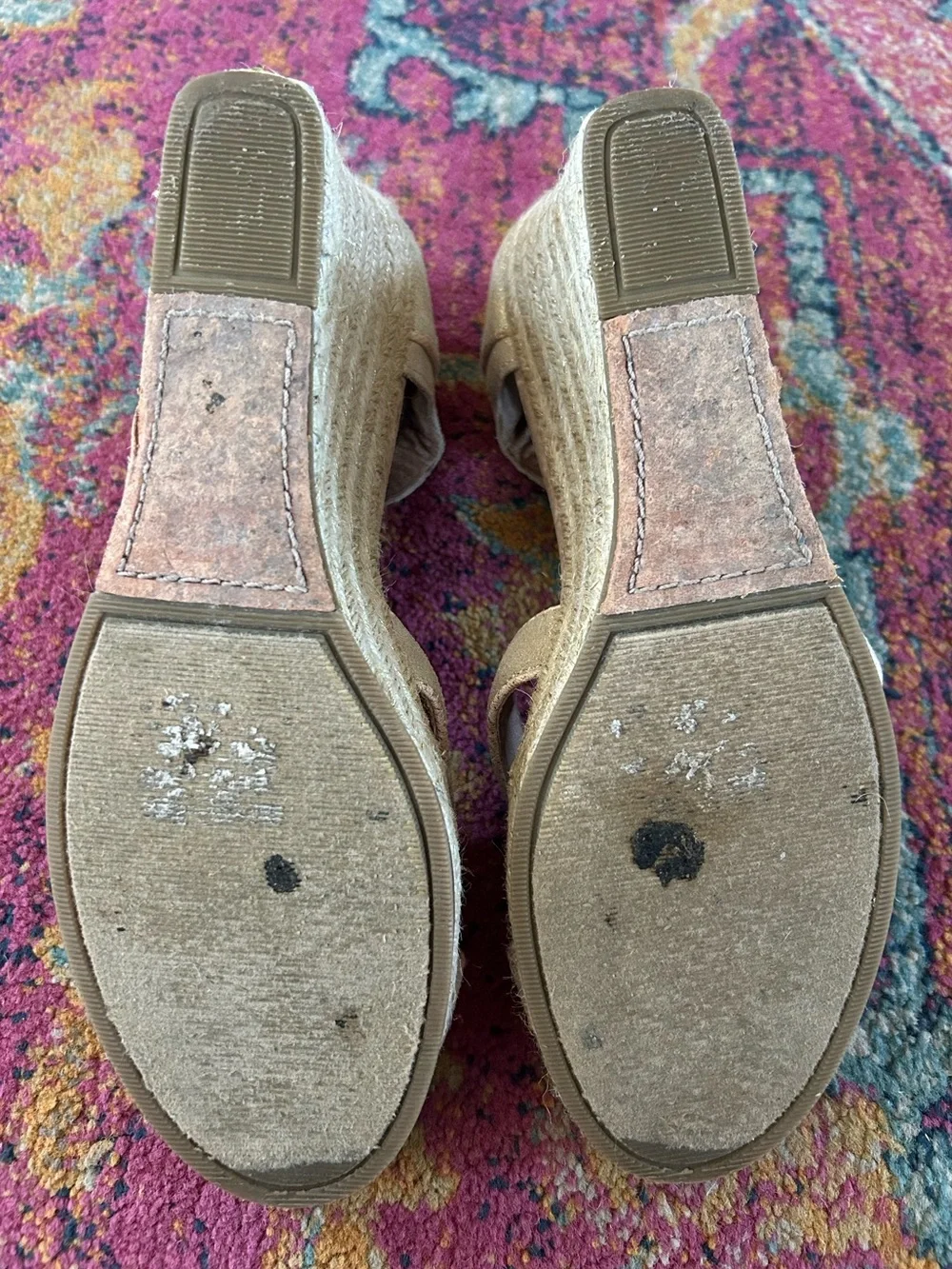 Toms women’s taupe